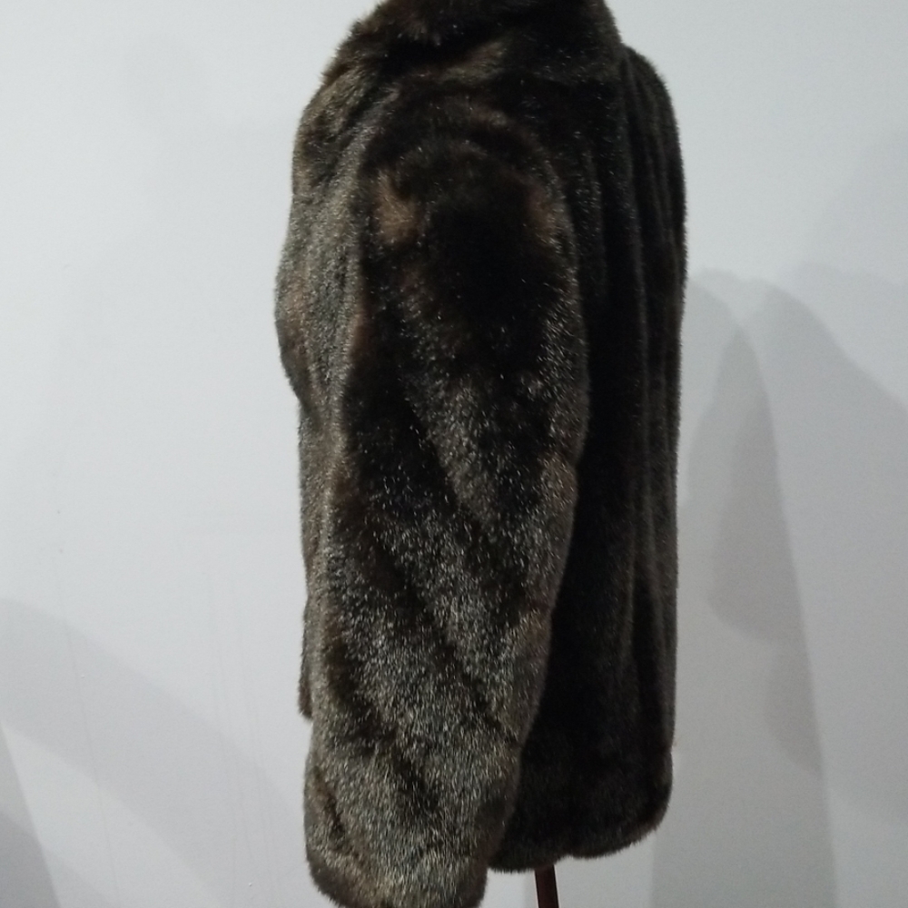 ! Vintage G Caseratti Faux Fur coat! - Picture 3 of 7